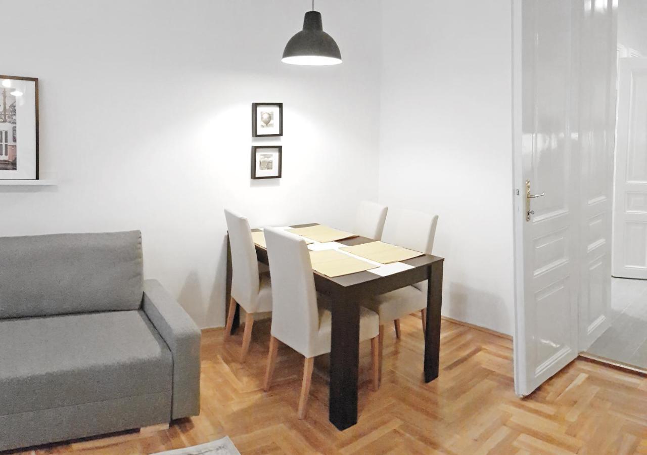Luxury New Apartment With Gallery At Dob Street Nearby Gozsdu Court Budapest Esterno foto